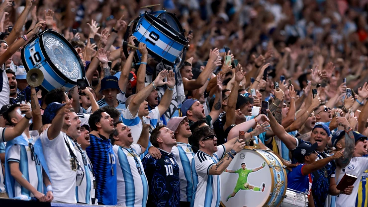 Estas son las canciones que inspiraron las PORRAS de los aficionados de Argentina, durante la final del Mundial 2026 entre España vs. Argentina