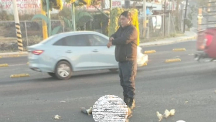Movilización en la carretera federal Atlixco-Izúcar de Matamoros por ciclista ATROPELLADO