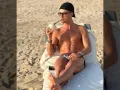 Cristiano Ronaldo en la playa.jpg