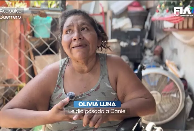 Olivia, quien recientemente sufrió la amputación de sus pies y perdió a su padre hace apenas cuatro meses