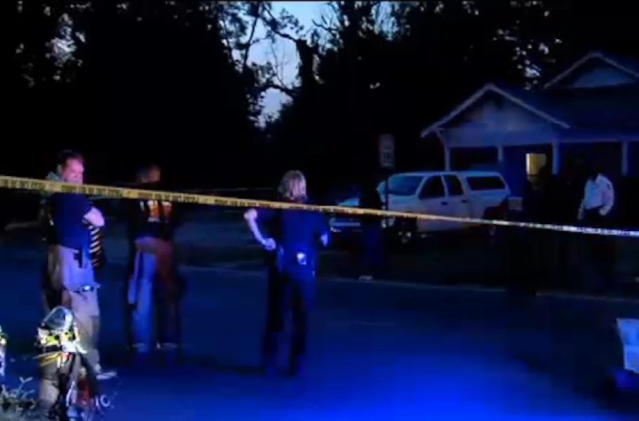 El enfrentamiento comenzó como respuesta a una llamada de alerta a la policía local