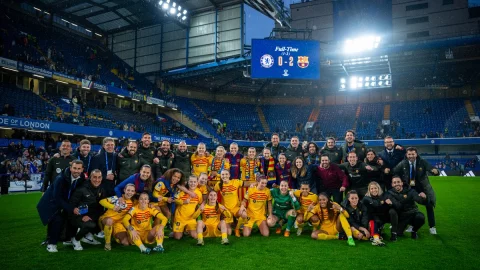 Barcelona Femenino festeja remontada ante el Chelsea.jpeg