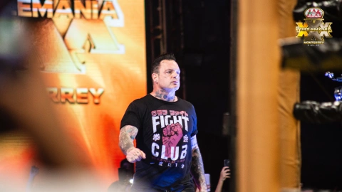 Vampiro canadiense lucha libre