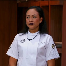 Claudia usa el Pin del Chef en el martes de Eliminación de MasterChef 24/7