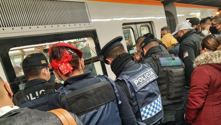 Metro CDMX: Hay retrasos de hasta 15 minutos en 4 líneas