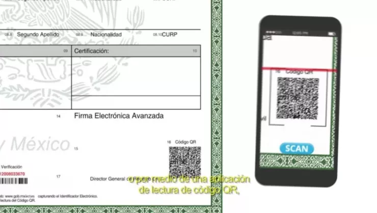Acta con código QR escaneado en un celular