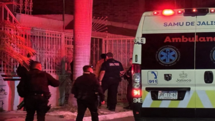 Hombre es señaldo de asesinar a sus padres y de intentar atacar a su hermana con un arma blanca