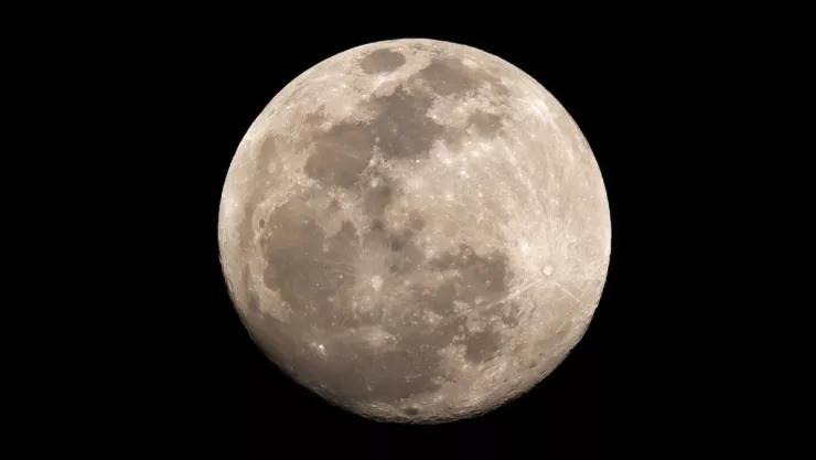 Calendario astronómico diciembre 2022 inicia con una luna fría.