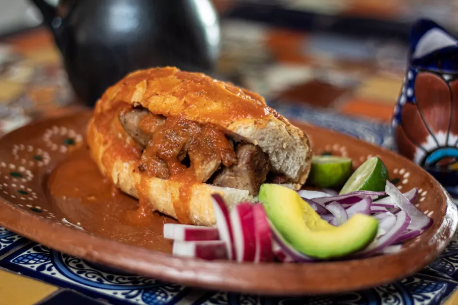 01 - Torta Ahogada.jpg