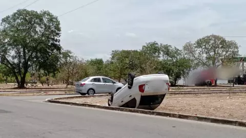Se registra FUERTE ACCIDENTE en calles de Caucel; no se reportan lesionados.