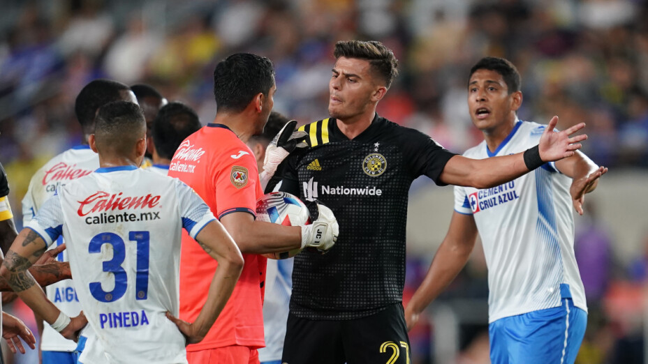 Cruz Azul pierde en la Campeones Cup.png