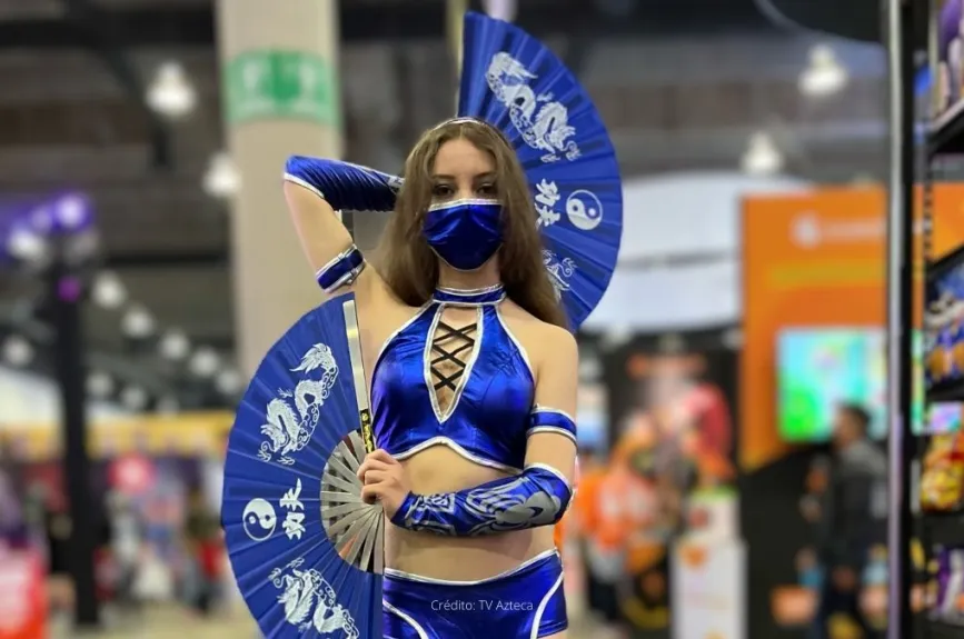 Cosplay Kitana, Mortal Kombat.
