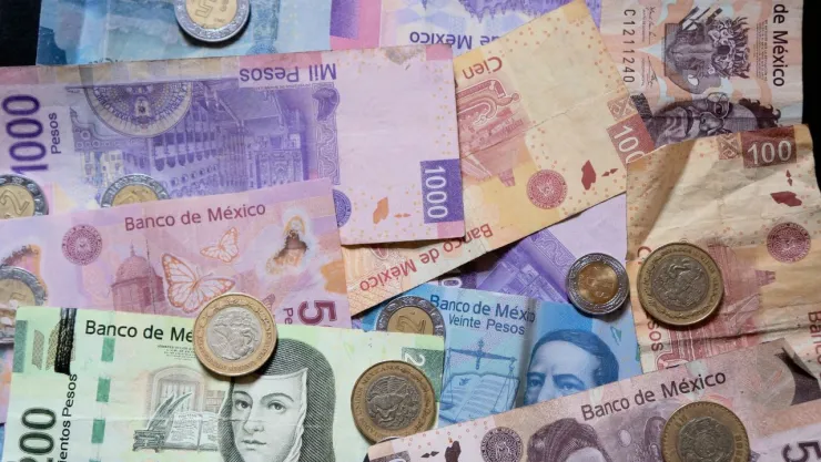 ¿Cómo identificar billetes falso de 20, 50 y 100 pesos? El elemento de seguridad clave en México