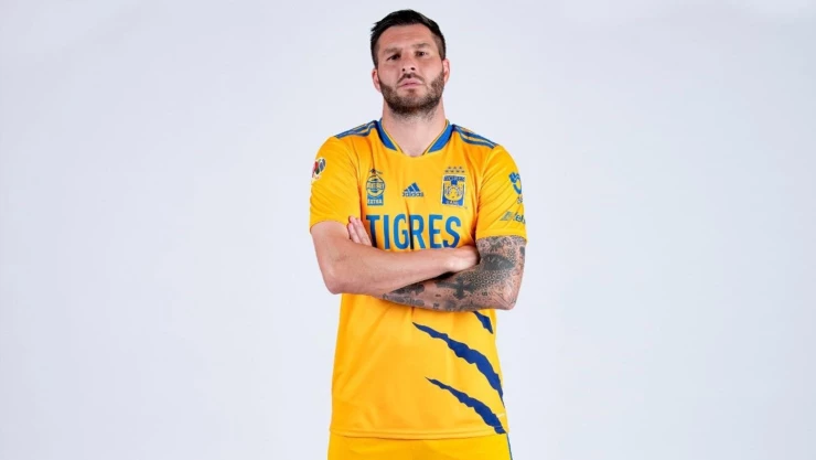 Gignac, con el nuevo uniforme de Tigres