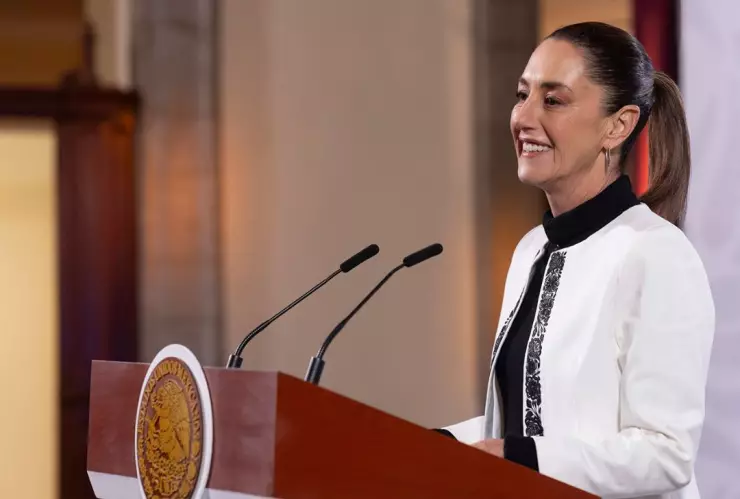 Claudia Sheinbaum ofrece conferencia