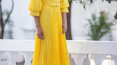 nestido midi plizado.jpg