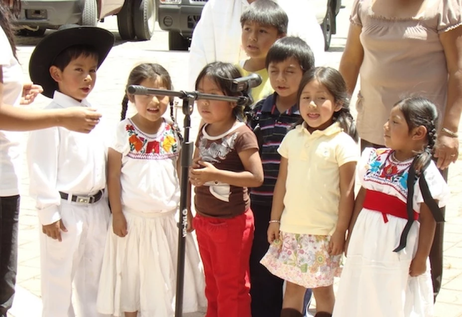 La Constitución Política de los Estados Unidos Mexicanos podrá ser consultada en 10 lenguas indígenas