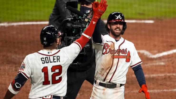 Braves vencen 3-2 a los Astros
