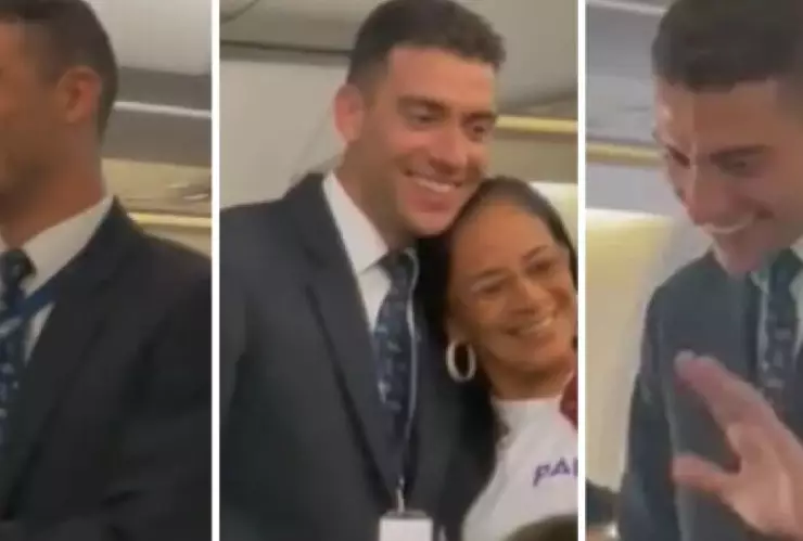 Video Pasajeras reciben a ‘sobrecargo guapo’ con aplausos y gritos