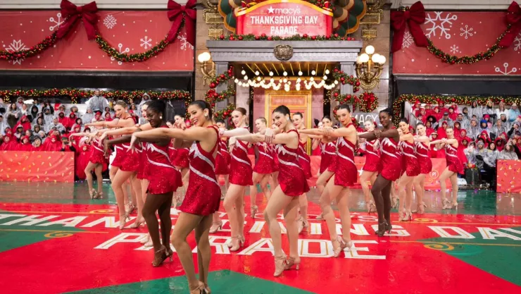 ¿Dónde firmo? La exhorbitante cantidad de dinero que ganan las Rockettes en Acción y Gracias
