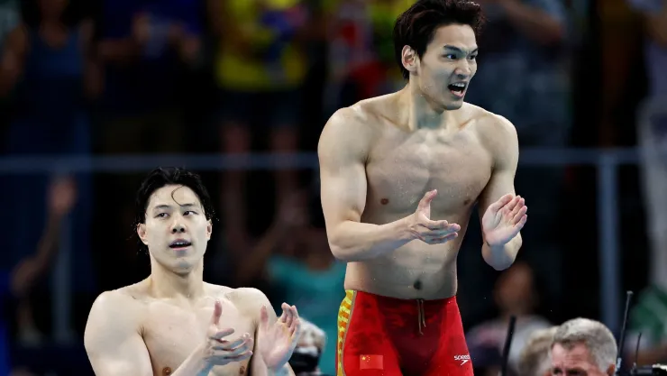 China ganó la prueba de 4x100m
