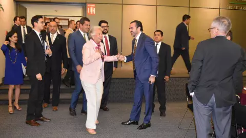 Olga Sánchez realiza primera mesa para la gobernabilidad.