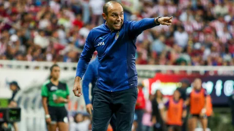 Juan Pablo Alfaro, Chivas Femenil