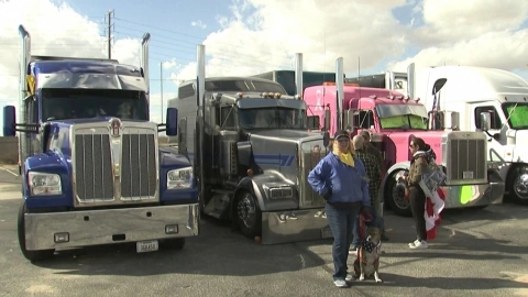 FOTO2_CONVOY_CAMIONEROS_WASHINGTON_COVID.jpg