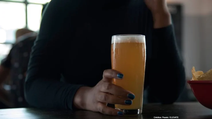 joven bebe alcohol fallece estomago vacío.jpg