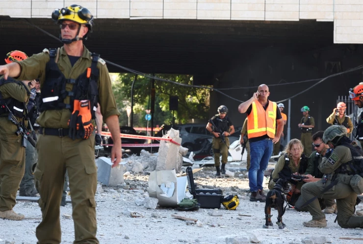 Trump declaró el fin de la guerra, pero Irán responde con amenazas nucleares. El cese al fuego con Israel es altamente inestable.