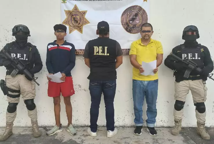 Detienen a dos sujetos por presunto robo con violencia en comercializadora de Kanasín