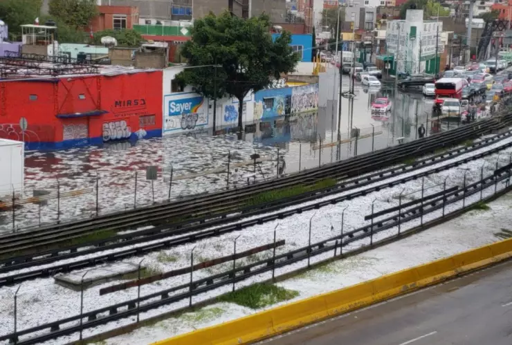 Persisten lluvias en la CDMX