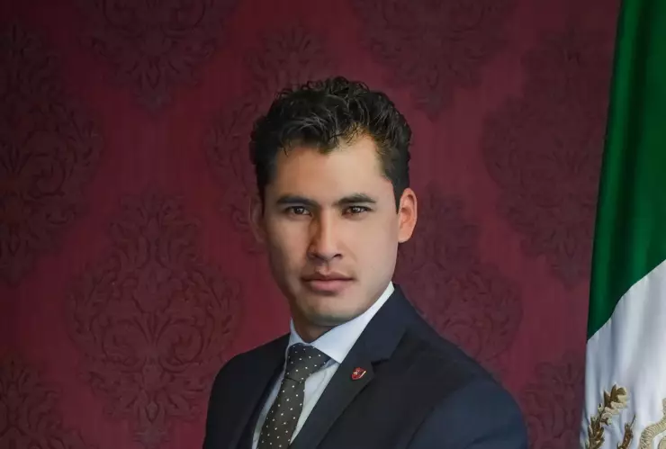 Movimiento Ciudadano quita su apoyo a un precandidato de Puebla acusado de pedofilia