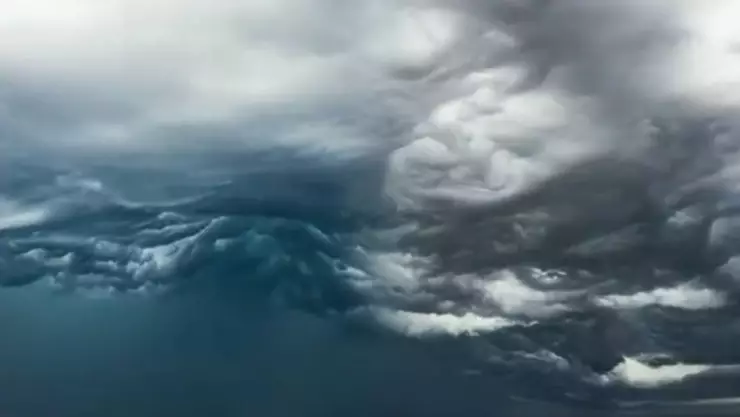 VIDEO: Captan nuevo y aterrador tipo de nube; esto es lo que hace