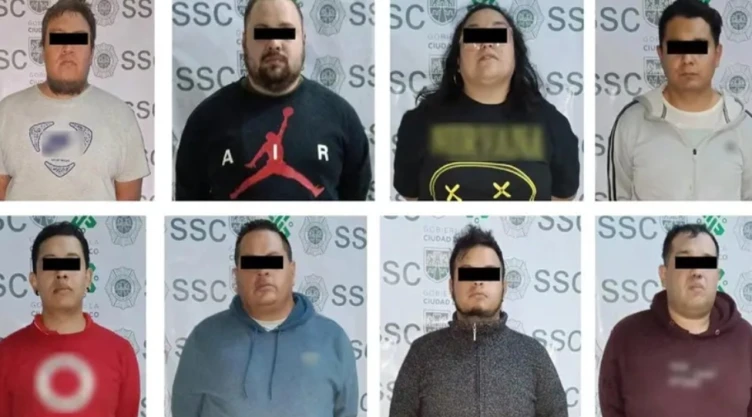 Detienen a 8 montachoques con 45 mil pesos en la CDMX