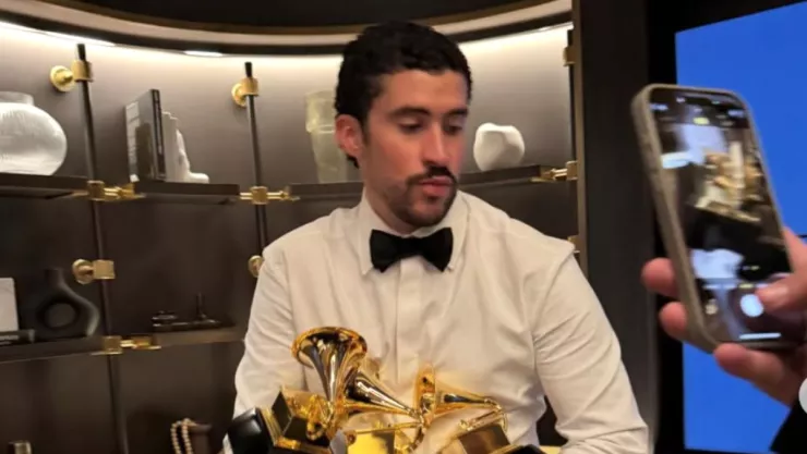 Mhoni Vidente revela que Bad Bunny podría ser víctima de un atentado próximamente