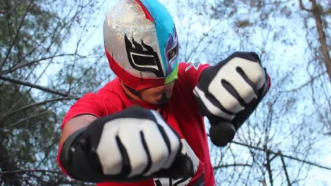 Tacubo Luchador Bullying