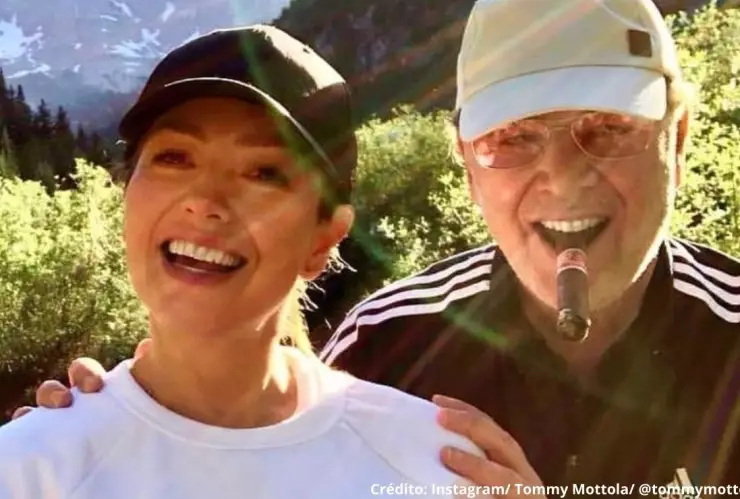 Thalía celebra su aniversario de bodas con videos nunca antes vistos.