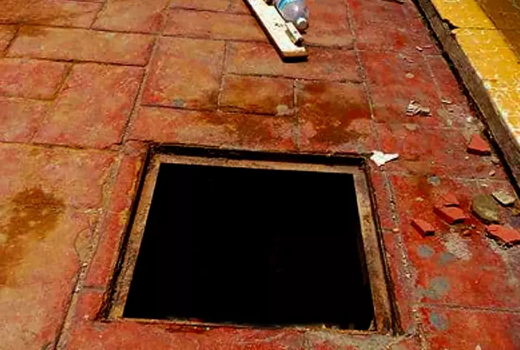 Niña cae en registro sin tapa