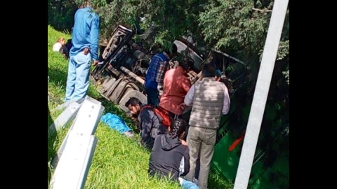 Volcadura de camión de la Ruta 69