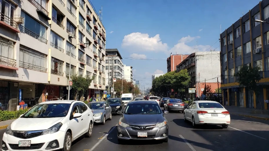 Hoy No Circula lunes 17 de noviembre 2025