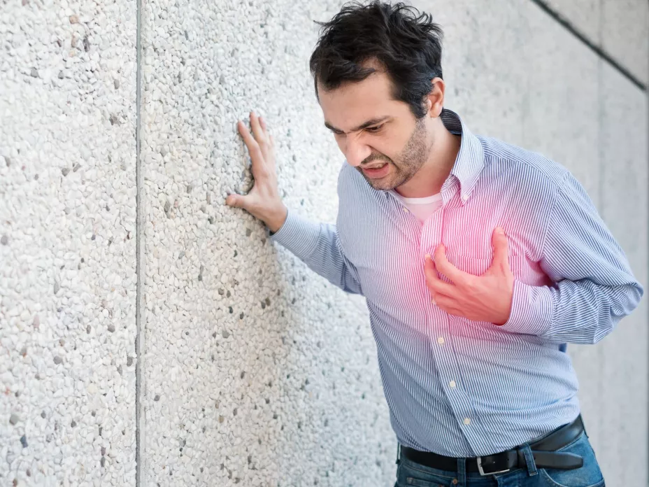 Infarto corazónTommaso Altamura.jpg