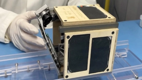 ¡Teseracto en órbita! Japón lanzará al espacio primer satélite de madera