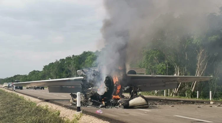 AVION-INCENDIADO-QUINTANAROO.jpg