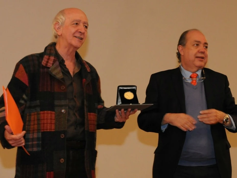Julio Estrada