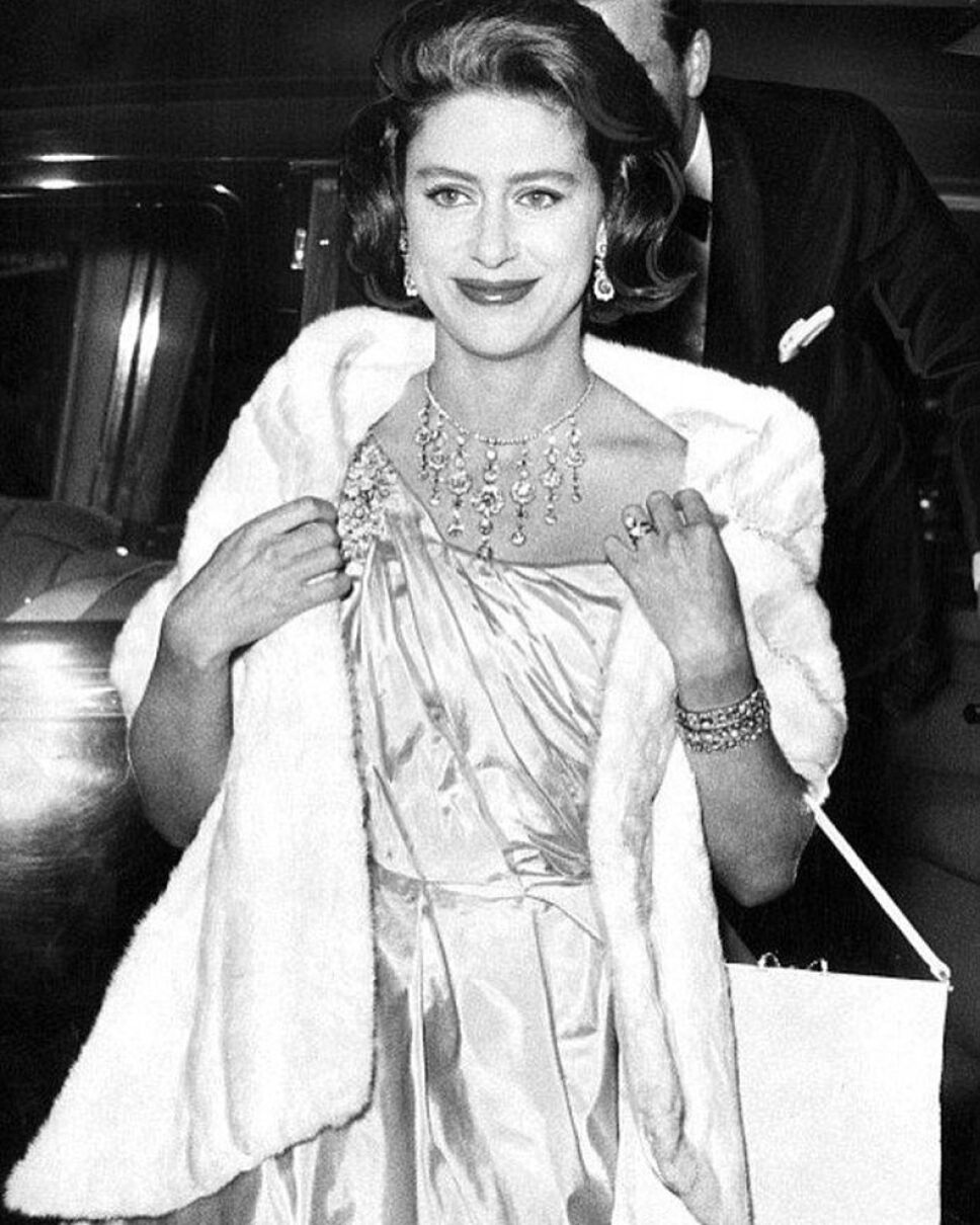 princesa margarita siendo glamourosa