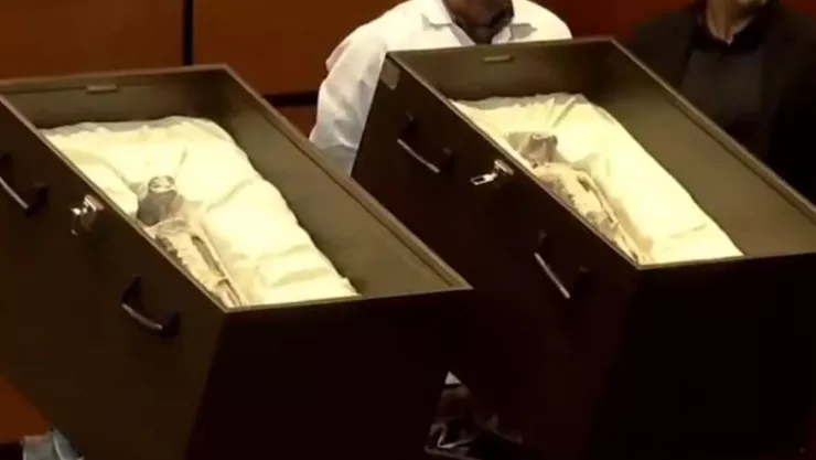 UNAM desmiente cuerpos extraterrestres que mostró Jaime Maussan en audiencia a diputados en México