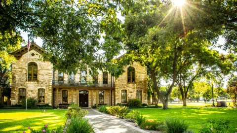 Los compradores de Fredericksburg perdieron miles de dólares.