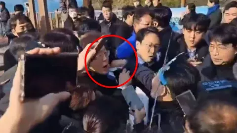 Apuñalan a Lee Jae-myung líder partido demócrata