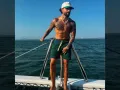 Maluma con gorra.jpg